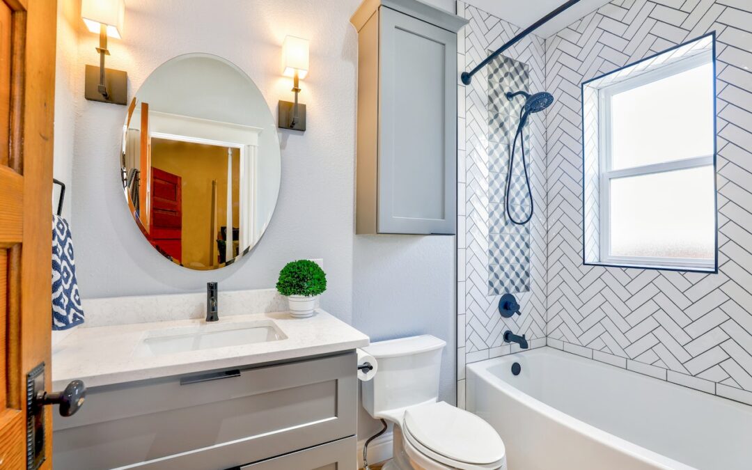 8 Bathtub-Shower Combo Ideas for Bathroom Remodeling