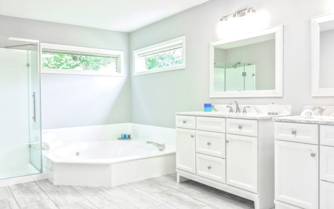 Upgrade Your Bathroom: The Benefits of a Modern Shower Tub Combo
