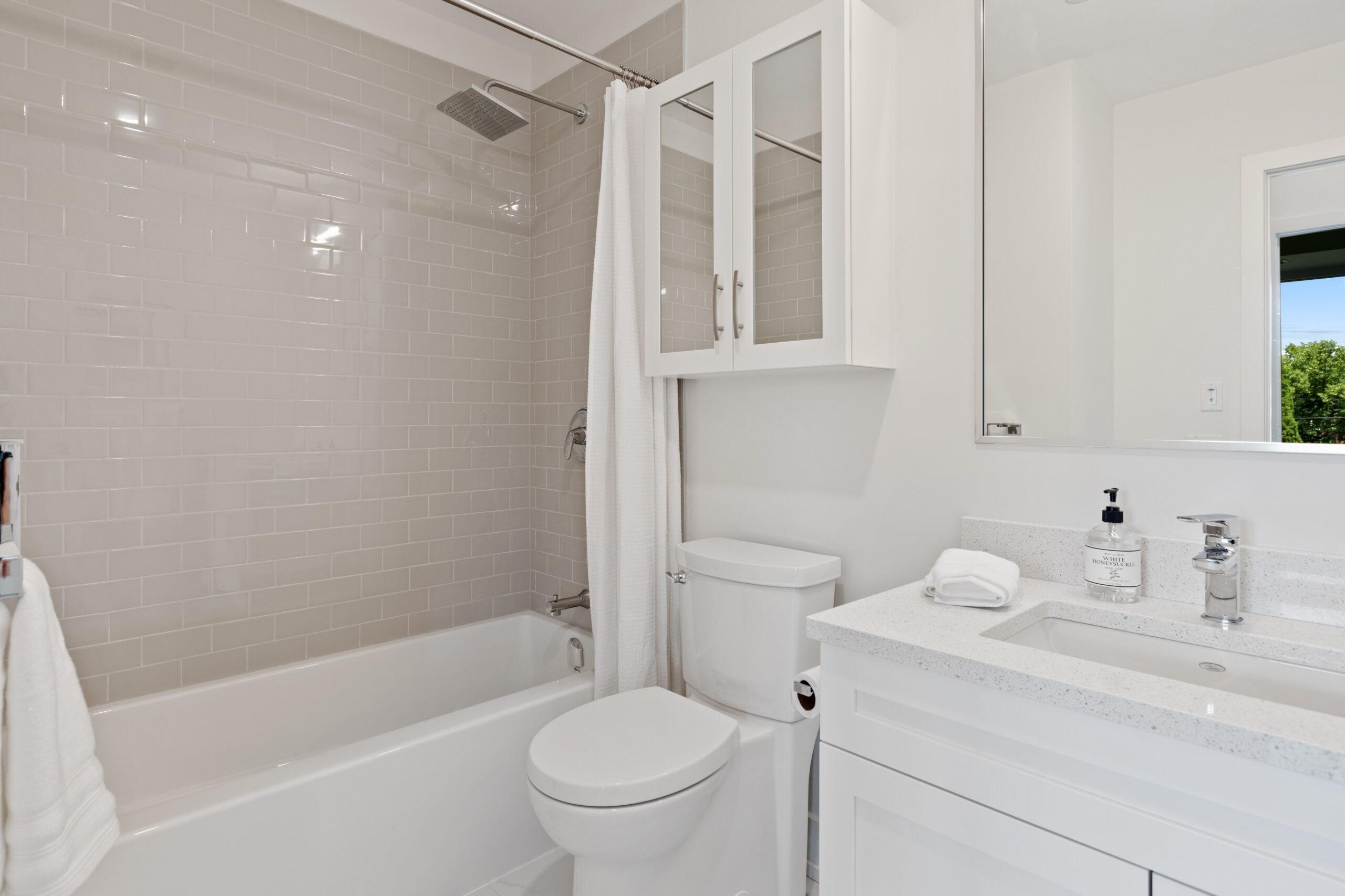 Maximizing Space: 7 Storage Solutions for Small Bathrooms